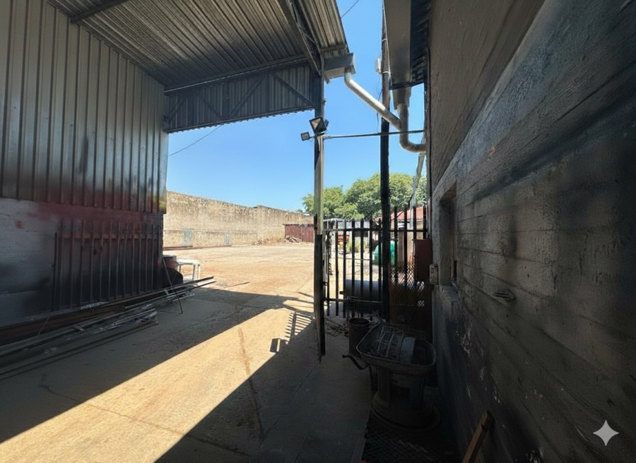 To Let commercial Property for Rent in Oos Einde North West